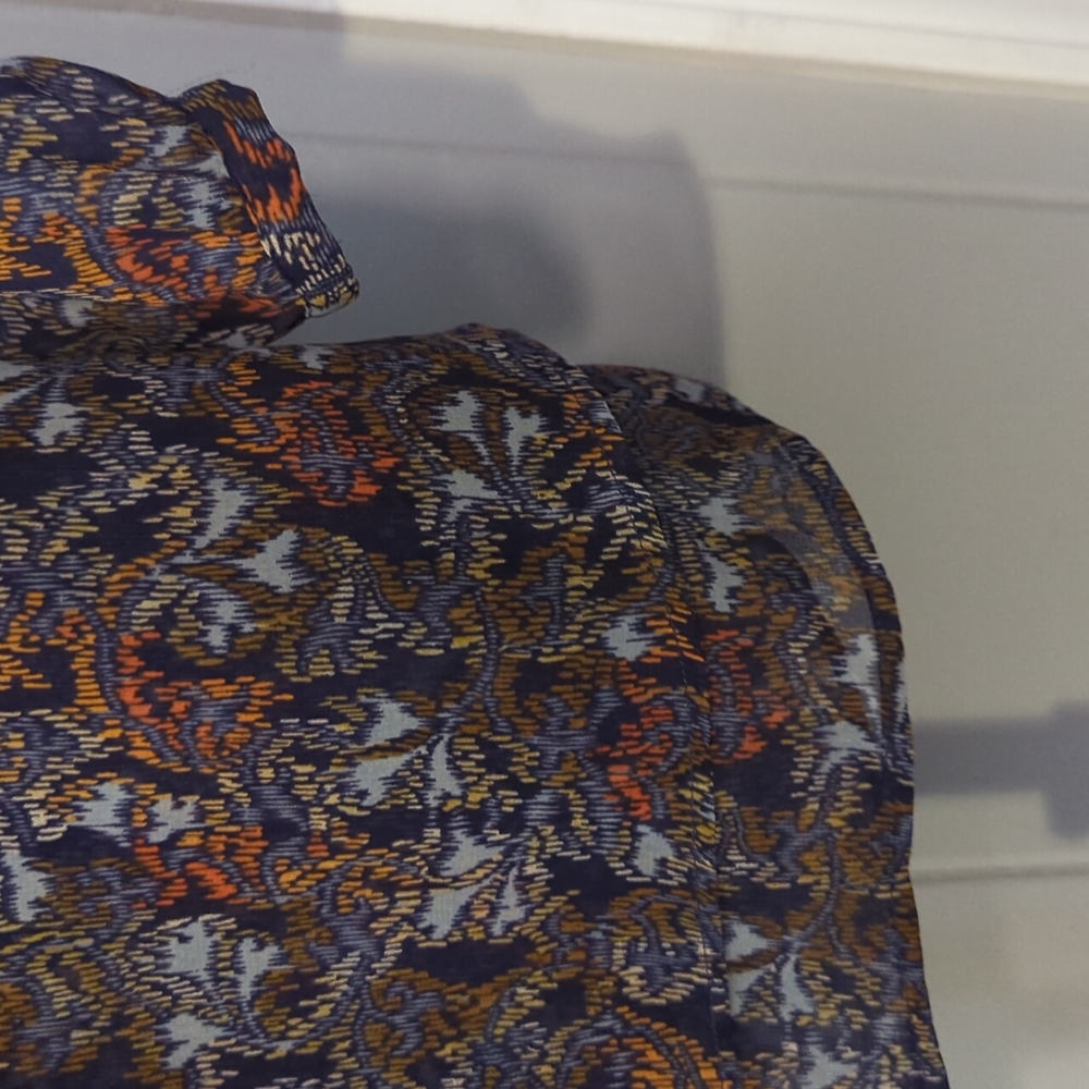 Cabi top - Picture 5 of 5